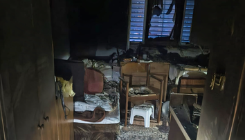 Hrozivé okamihy: Z bytu vo Vrábľoch šľahali plamene. Ženu, ktorá tam bývala, našli ležať na schodisku