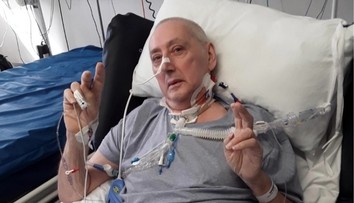 Zázrak: Muž s koronavírusom po 172 dňoch opustil jednotku intenzívnej starostlivosti