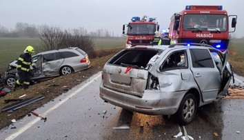Čelná zrážka na Záhorí. Zasahovali všetky záchranné zložky