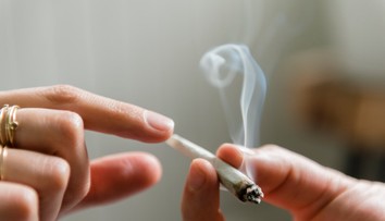 Prináša benefity, ale aj riziká. Časté užívanie marihuany zvyšuje riziko srdcového infarktu, uvádza výskum