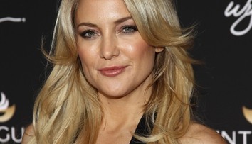 Vypadnú vám oči. Herečka ukázala, ako sa nosí mega výstrih