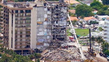 Z trosiek zrútenej budovy na Floride vytiahli už 86 tiel