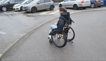 Po postrelení skončila na vozíku, dnes pomáha mestu. Kadetka Miška dostala novú prácu