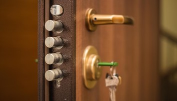 Zlodeji vedia presne, kadiaľ ísť. Odborník radí, ako sa chrániť pred nechcenými návštevníkmi