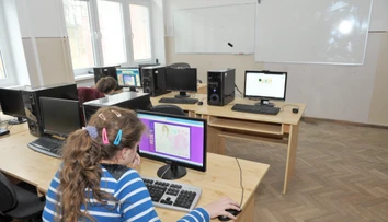 Internet zadarmo pre tisíce slovenských detí. Nový projekt pomôže žiakom z chudobných rodín