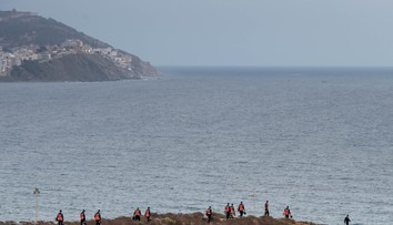 Po potopení lode pri pobreží Maroka je nezvestných asi 70 ľudí