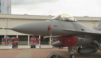 F-16, Black Hawk aj drony zo Slovenska. Bratislava ukazuje vojenskú techniku budúcnosti
