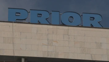 Budovali ho väzni, mal aj kryt civilnej ochrany. V Liptovskom Mikuláši sa lúčili s Priorom, budú z neho byty
