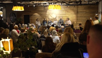 K seriálovému megahitu vyšla kniha: Odhaľuje tajomstvá, ktoré sa na obrazovku nedostali