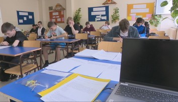 Iba šikovné ruky dnes už nestačia. Našli sme školu, kde píšu prijímačky aj žiaci, ktorí si vybrali remeslo