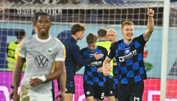 Obrovské sklamanie pre Wolfsburg, po prehre v predĺžení opúšťa Bundesligu. Paderborn sa vracia medzi elitu