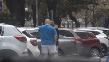 Nasťahuje sa do cudzieho bytu, prestane platiť a vymení zámky. Muž, na ktorého upozorňujeme roky, má mať ďalšiu obeť
