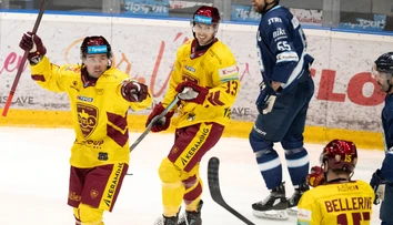 Trenčín je v baráži o extraligu stále stopercentný, hetrikom sa predviedol Ahl. Skalica naďalej bez bodu
