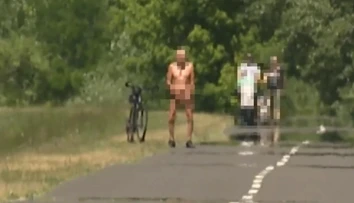 VIDEO: Zdesenie ľudí na bratislavskej hrádzi. To, čo robil starší muž neďaleko detí, ich poriadne nahnevalo