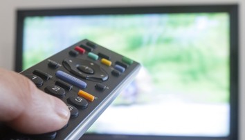 WikiLeaks: Nielen mobily, už ani televízory a autá nie sú bezpečné. CIA sa do nich dostane