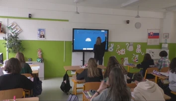 Cudzinci objavujú krásy a pasce našej reči. Zisťovali sme, čo im robí najväčšie problémy