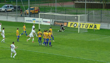VIDEO: Michalovce tesne vyhrali v Pohroní. Dopomohol k tomu exkluzívny gól nestarnúceho Žofčáka