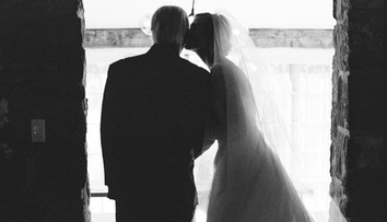 Tehotná? Známa kráska má pár mesiacov po svadbe viditeľné bruško