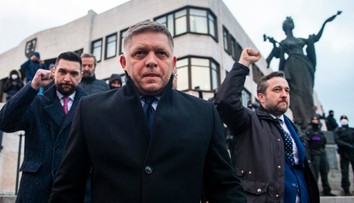 Smer už pozná trest za protest bez rúšok. Hygienici rozhodli o niekoľkotisícovej pokute