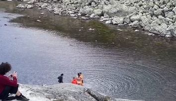 VIDEO: Poburujúce zábery z Tatier. V plese sa veselo kúpali rakúski turisti