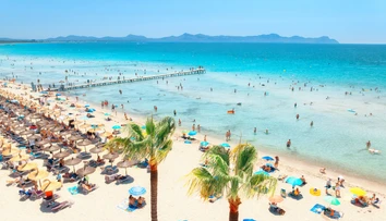 V dovolenkovom raji Slovákov museli evakuovať hotel. Dve turistky našli v bezvedomí