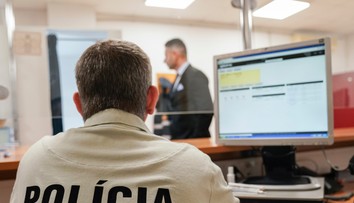 Koronavírus potvrdili aj na cudzineckej polícii v Dunajskej Strede, nakazilo sa sedem ľudí