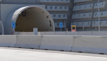 Tunel Višňové uzavreli. Vo vnútri začal dymiť kamión