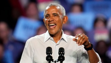 VIDEO: Harrisovú prišiel na míting podporiť aj Eminem, Obama zarapoval jeho najväčší hit