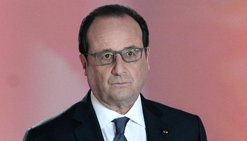 Kaderník "poloplešatého" francúzskeho prezidenta mesačne zarába takmer 10 tisíc eur