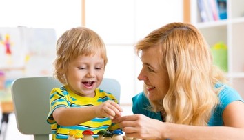 Deti začínajú rozprávať neskôr než kedysi. Rodičia často robia rovnakú chybu