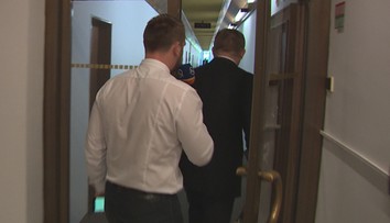 Fico ušiel pred našou kamerou. Odmietol povedať, či chcel kandidovať na sudcu ÚS