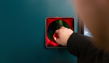 Dostal rekordnú sumu peňazí: Muž vrátil do Lidla kvantum fliaš. Jeho rekord vydržal len deň