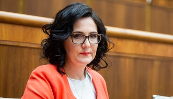 Záujem o učiteľstvo nerastie, ale upadá, reaguje prezident komory učiteľov na ministerku školstva