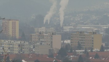 Obmedzte pohyb vonku a skráťte vetranie. SHMÚ upozorňuje na smog vo viacerých regiónoch