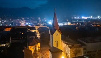 Meteorológovia upozorňujú na smogovú situáciu. V jednej časti Slovenska odporúčajú obmedziť pobyt vonku