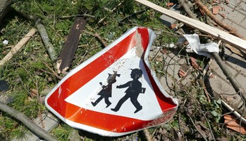 Krúpy, prívalové zrážky i nárazový vietor. Búrky v nedeľu udrú na Česko s mimoriadnou silou