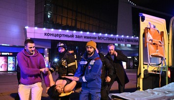 Hrdina masakru v Moskve. Iba 15-ročný šatniar pomohol uniknúť viac ako stovke ľudí, sám z budovy vyšiel ako posledný