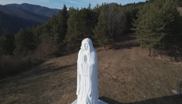 Pracoval ako vodič či automechanik. Pavol však vyrába sochy, ktoré lákajú turistov