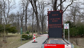 Po potope ďalšia katastrofa. V Sade Janka Kráľa môžu kvôli podmočeným koreňom padať storočné stromy