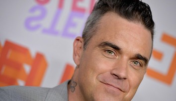Robbie Williams tajil tretie dieťa. Teraz to prasklo