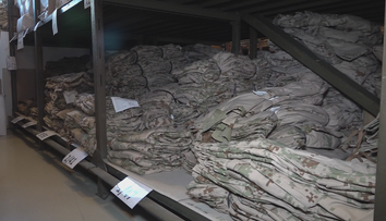 Slovenskí vojaci vraj nemajú čo nosiť: Minister zareagoval, ukázal nám najväčší sklad