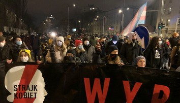 Tisíce ľudí protestovali v Poľsku proti takmer úplnému zákazu interrupcií