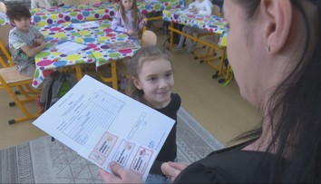 PREHĽAD: Po škole prichádzajú dôležité termíny. Rodičia aj absolventi by ich nemali prehliadnuť