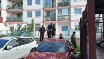 VIDEO: Veľká policajná razia v Bratislave. Týkať sa má extrémnej pornografie