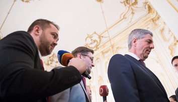 Kaliňák odstúpil, Most žiada predčasné voľby, Fico ich odmieta