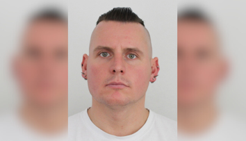 Ďalšie obvinenie pre Daniela Bombica. Zverejnil osobné údaje policajtov a prokurátora