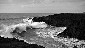 Naposledy tam zahynuli dvaja Slováci. Na vyhľadávanom ostrove opäť zabíjali veľké vlny