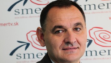 Kollárovci vyzývajú poslanca a šéfa prešovského kraja Chudíka, aby sa vzdal mandátu