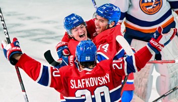 V Montreale spoločne prepisujú rekordy. Kapitán Canadiens vystrúhal Slafkovskému veľký kompliment