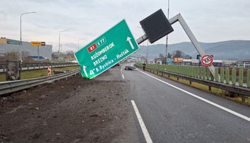 Kuriózna nehoda zablokovala R1 pred Banskou Bystricou. Na cestu sa zrútila ťažká konštrukcia